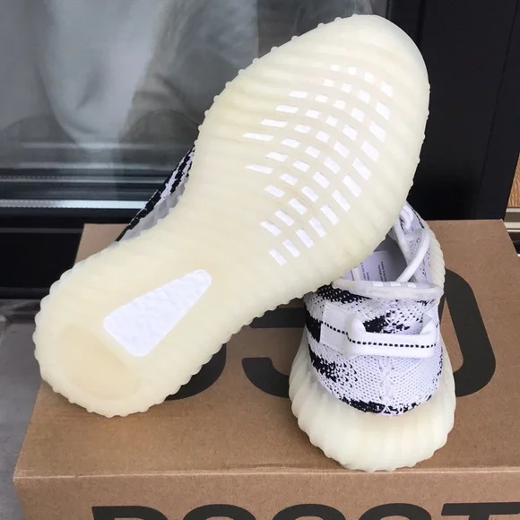 Yeezy Boost 350 V2